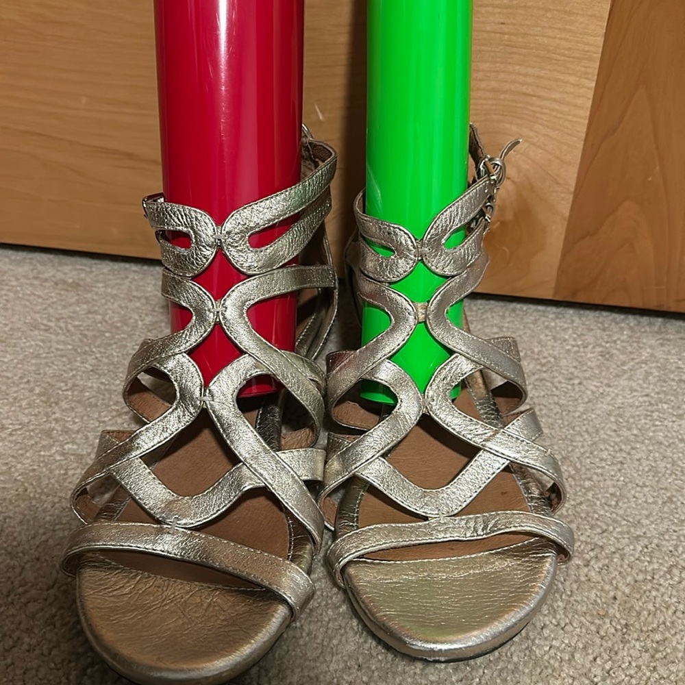 Sofft brand gold sandal